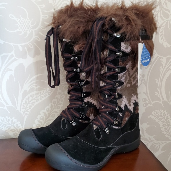 Muk Luks Shoes - MUK LUK NWT GWEN BOOTS